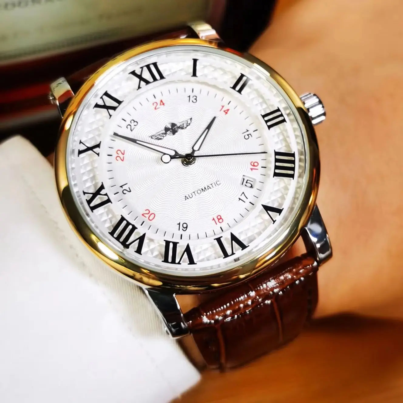 Classic Airship Style Automatic Fashion Watch — Brown Leather Strap, Minimalist Dial