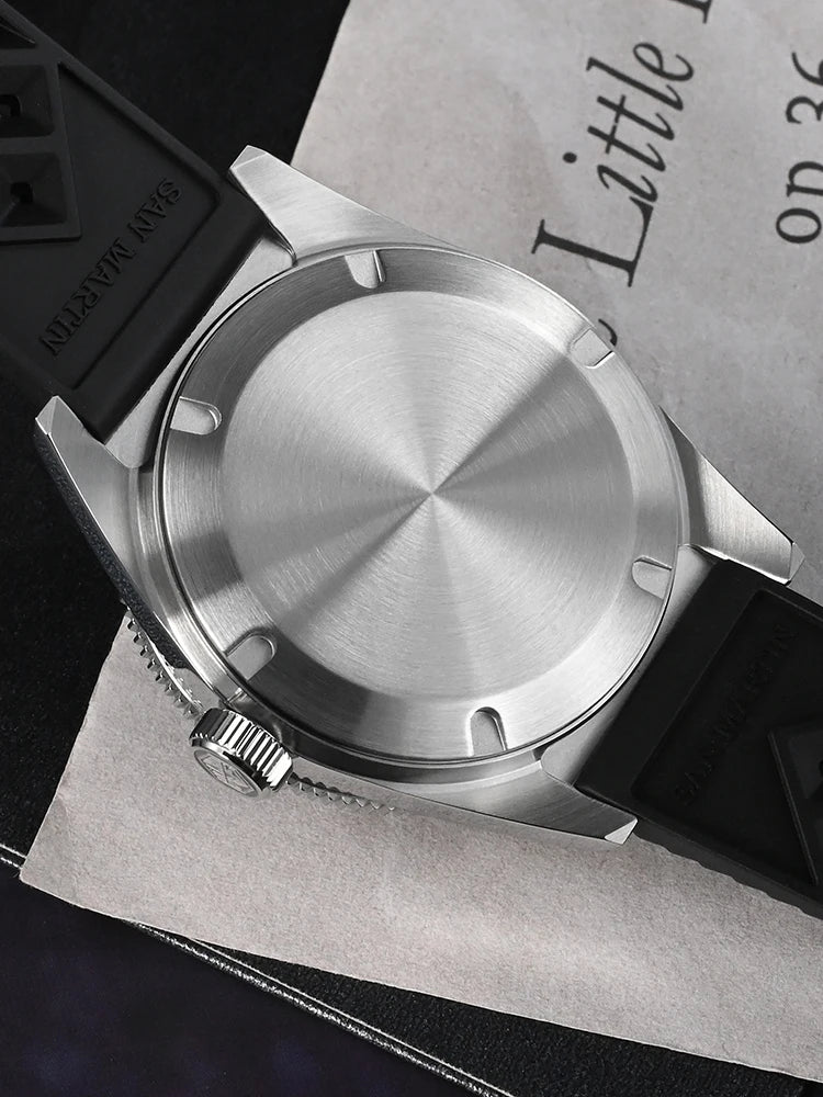 San Martin SN0007 — 62MAS-Style Automatic Diver, Sunburst Dial, 200M Water Resistant [Multiple Dial & Strap Options]