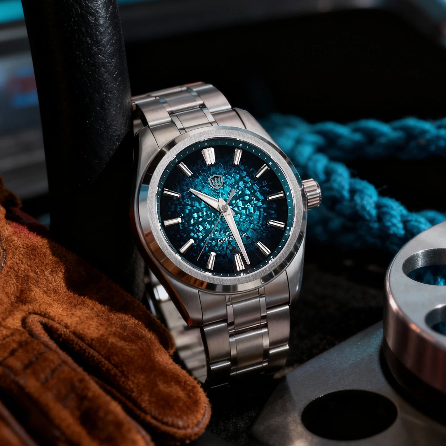 Absolutely Stunning Watchdives WD0003 — Genuine Aventurine Stone Dial, Sweep Quartz Movement, 100M Water Resistant [Multiple Dial Options]