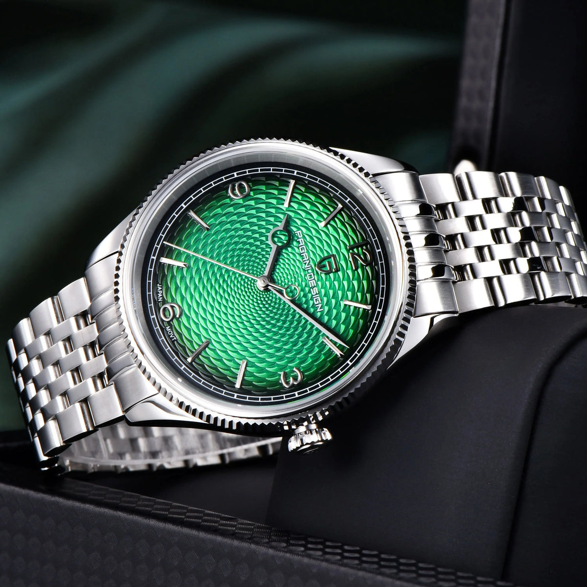 PAGANI DESIGN 1828 — Wavy Textured Dial, Japanese TMI VH31 Quartz, Sapphire Crystal, Stainless Steel, 100m [Dial Colour Options]