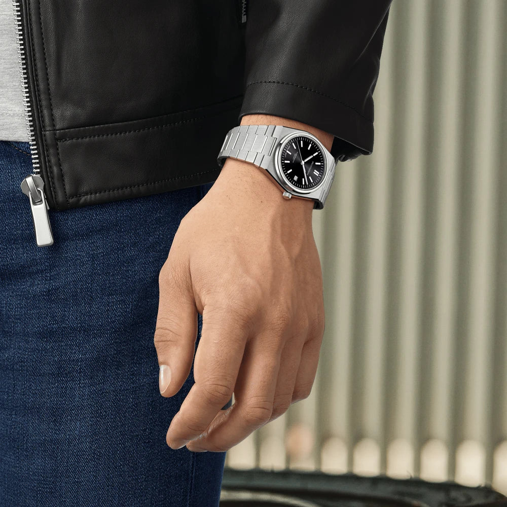 Iconic Looks Specht&Sohne Integrated-Bracelet Sport Watch — Sapphire Crystal, 100M Waterproof [Gold & Silver Strap Options]