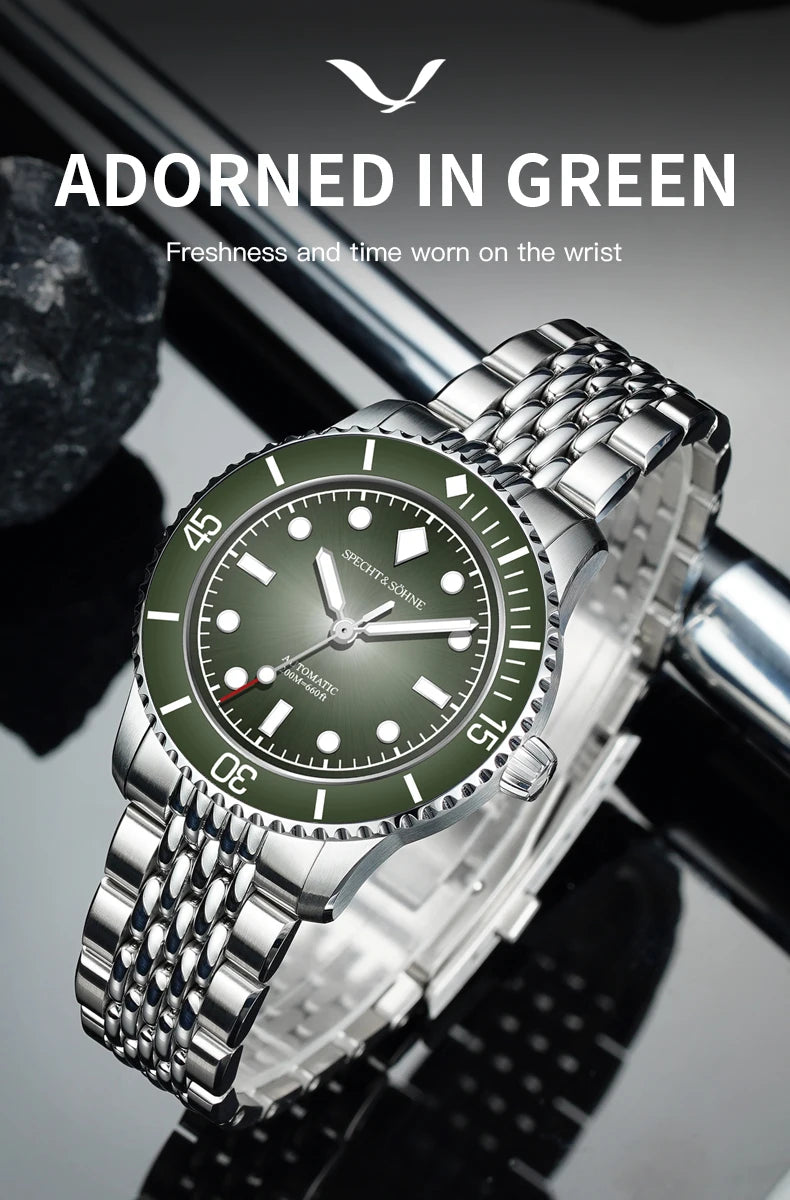 Specht & Söhne SP0033 diver, green dial and seven-link steel bracelet