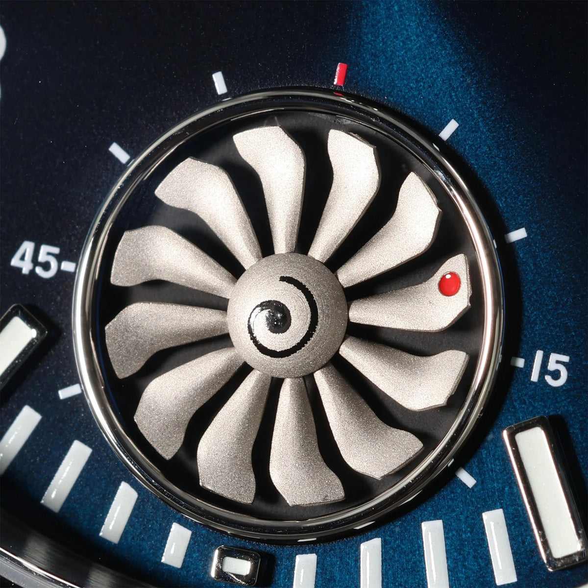 HRUODLAND HG016 close-up of the spinning turbine seconds dial