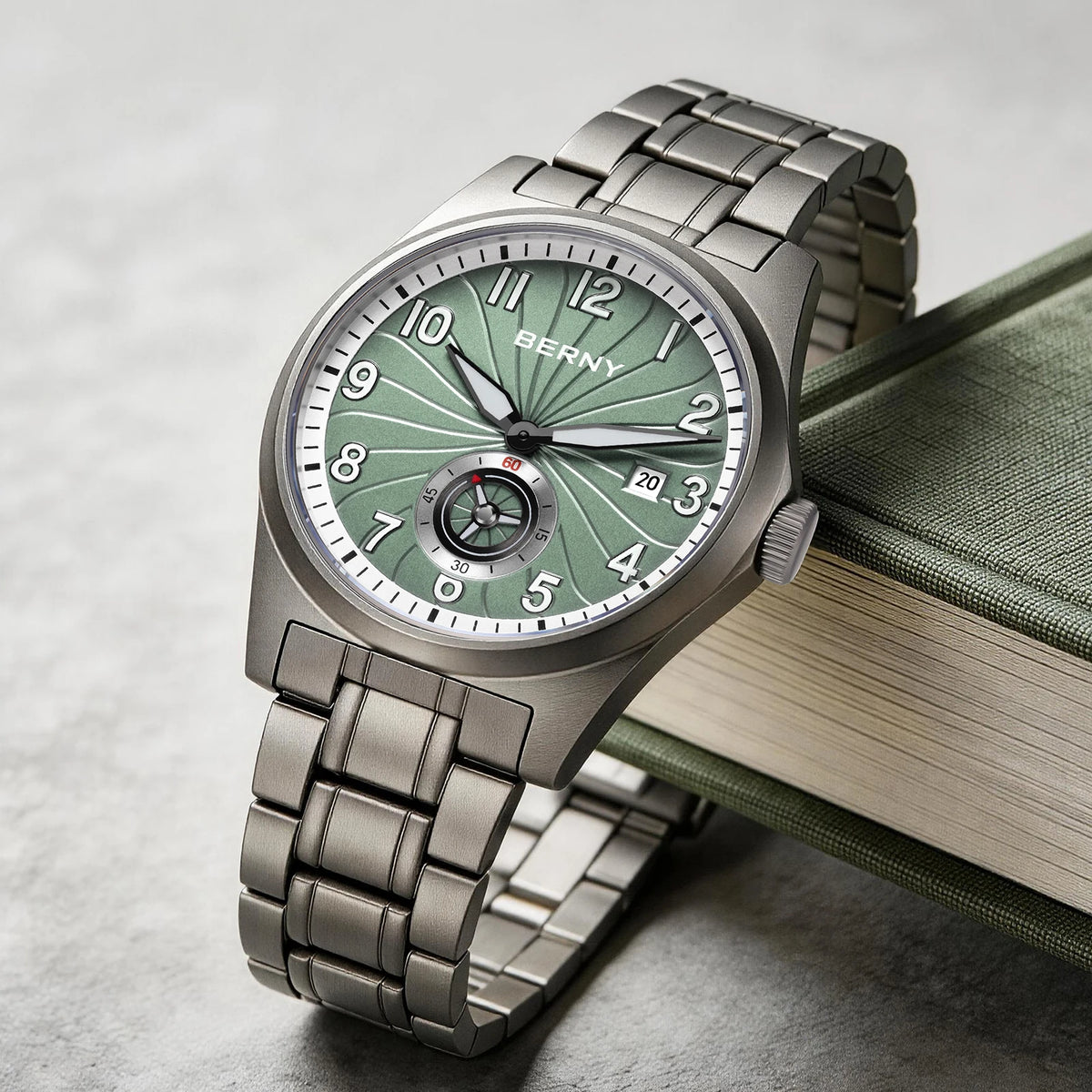 BERNY AMT358 Titanium Beauty — All-Titanium Automatic Watch, 95g, Seagull ST1731 Movement, Sapphire Crystal, 100m Water Resistance, Complete Calendar